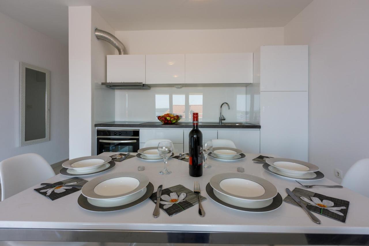 Apartmani Ilicevic Crikvenica Exterior foto